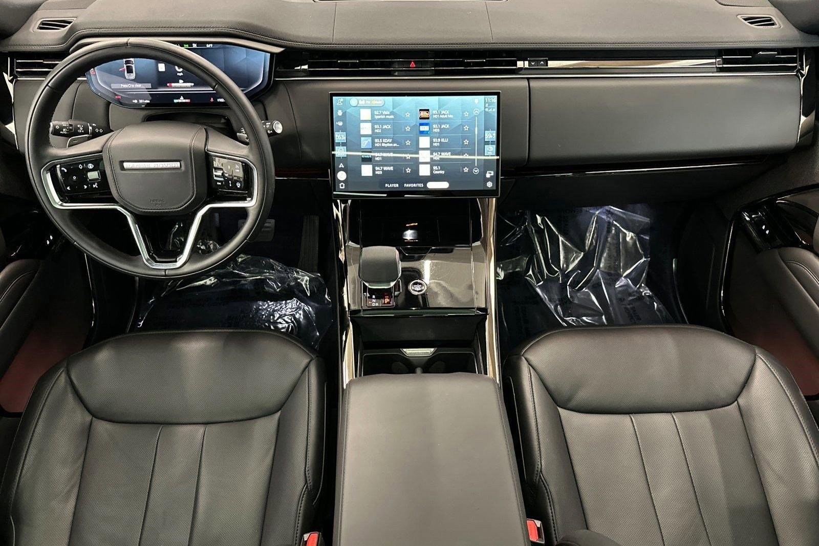 Certified 2025 Land Rover Range Rover Sport SE image 17