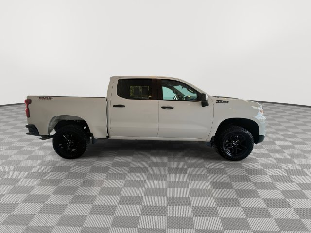 Certified 2025 Chevrolet Silverado 1500 Custom Trail Boss w/ LPO, Dark Essentials Package AWD/4WD image 13