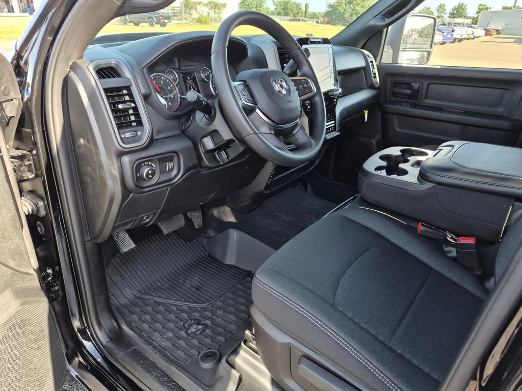 New 2027 RAM 3500 Tradesman AWD/4WD image 17