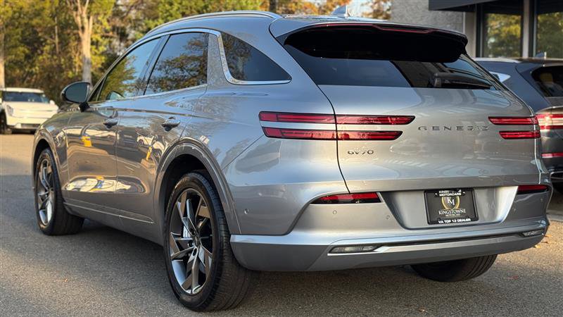 Used 2024 Genesis Electrified GV70 Advanced w/ Prestige Package image 4