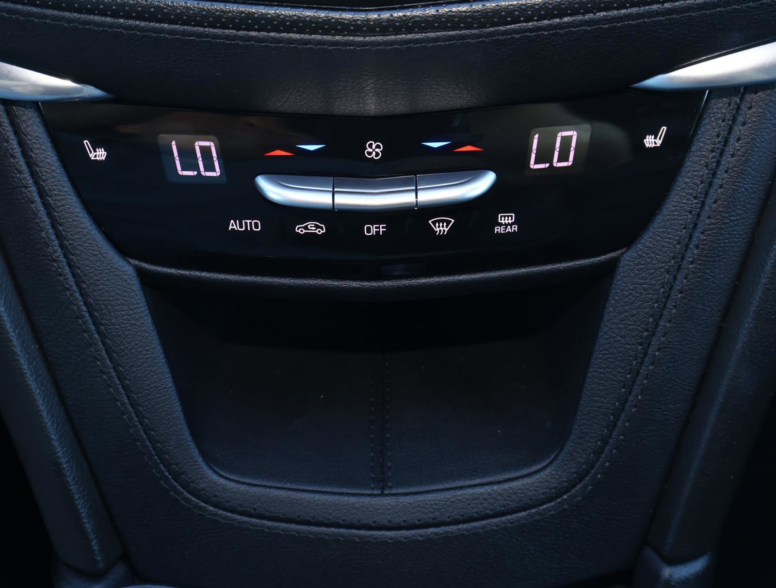 Certified 2025 Cadillac XT5 Premium Luxury image 29
