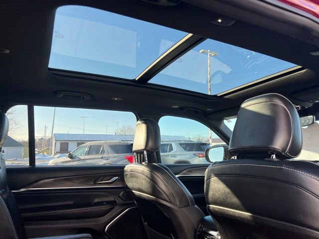 Used 2023 Jeep Grand Cherokee L Overland image 19