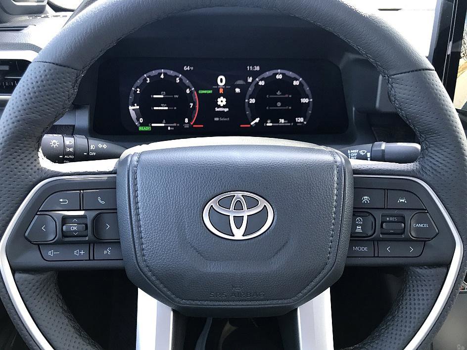 New 2025 Toyota Tacoma Limited AWD/4WD image 18