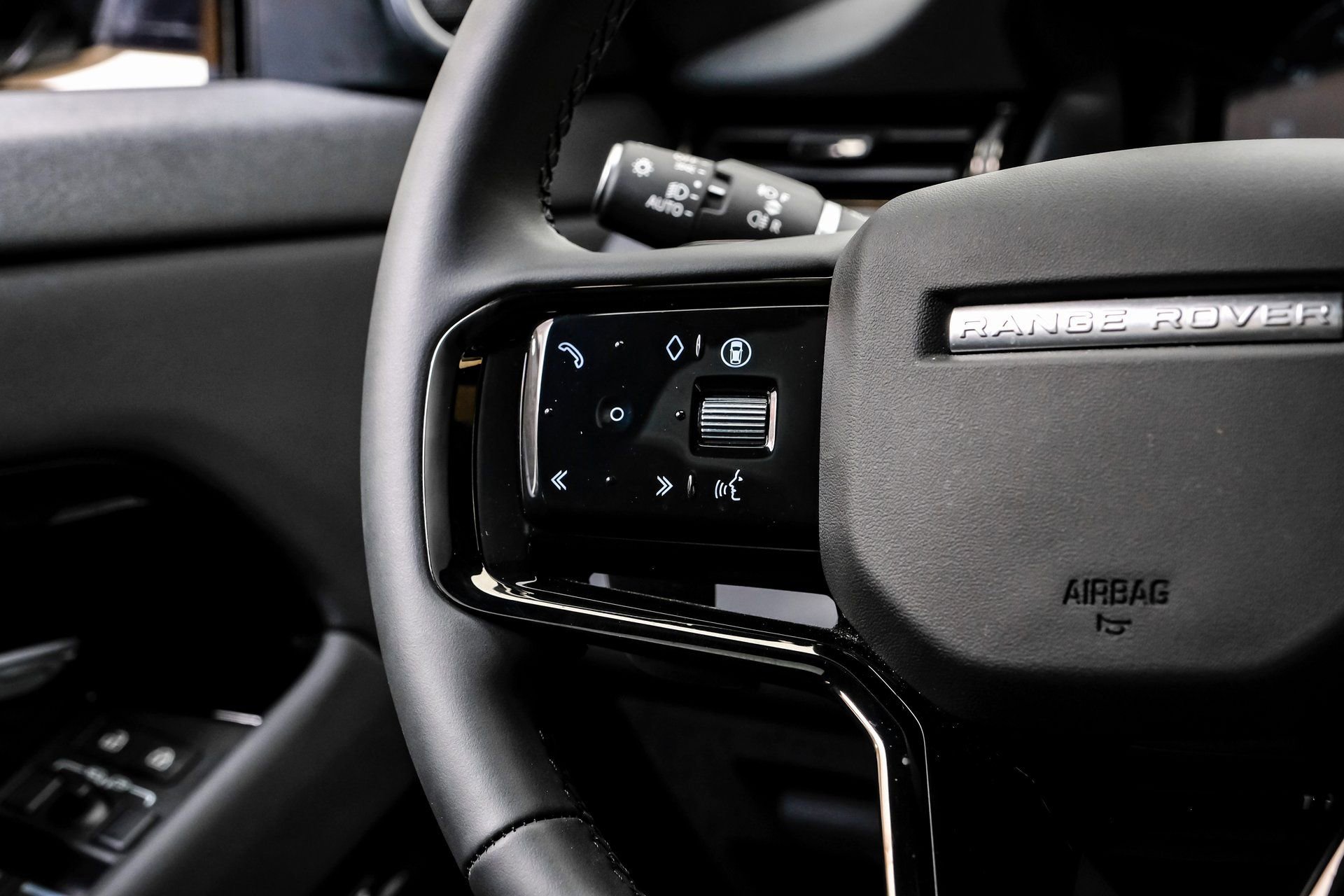 Used 2024 Land Rover Range Rover Evoque S image 20