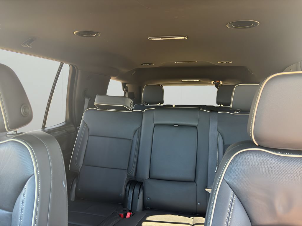 Used 2024 GMC Yukon SLT AWD/4WD image 13