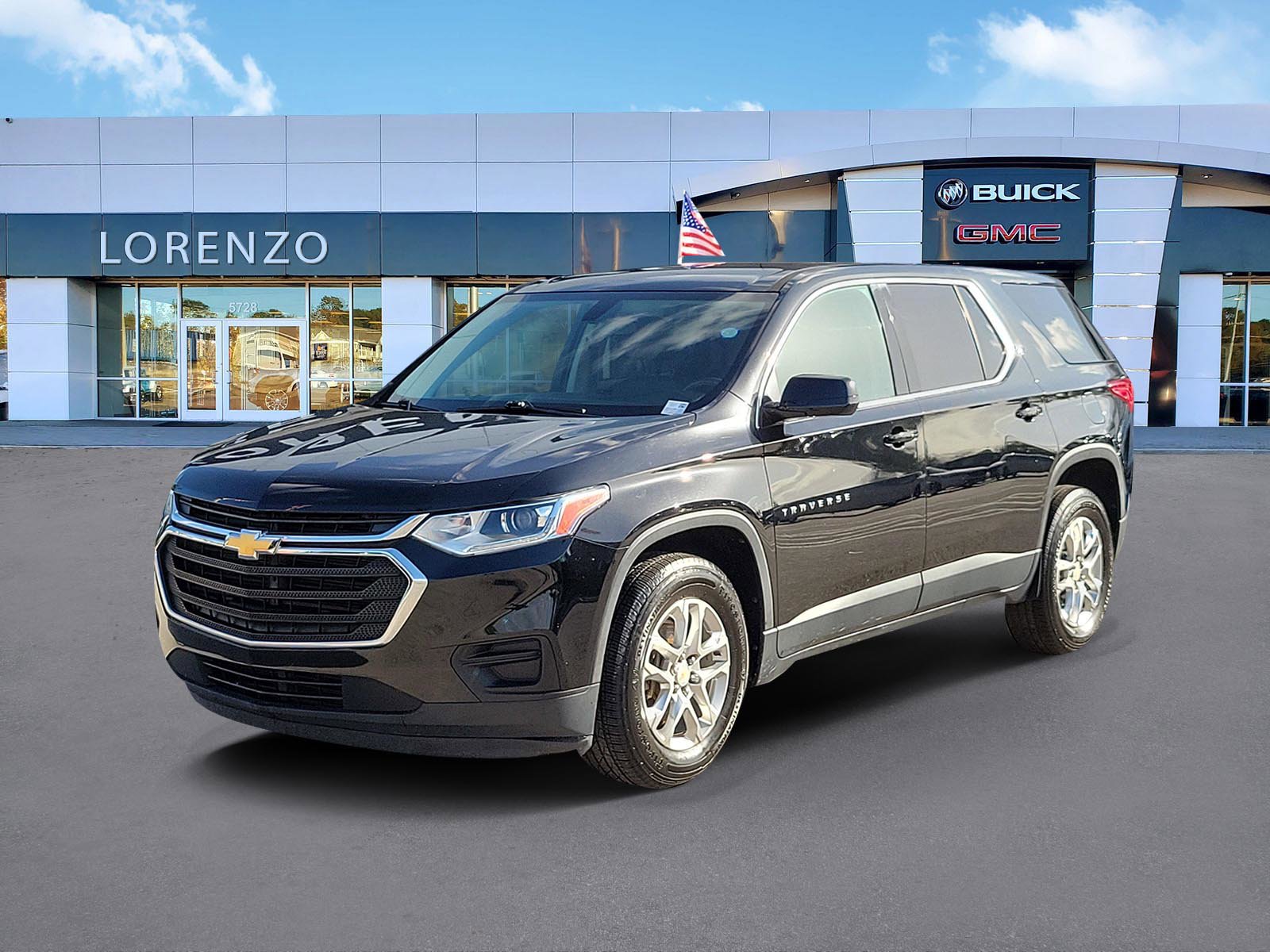 Used 2019 Chevrolet Traverse LS FWD image 1
