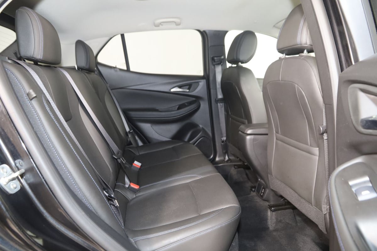 Used 2025 Buick Encore GX Sport Touring AWD/4WD image 12