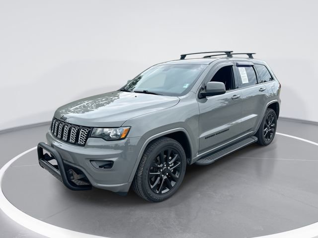 Used 2021 Jeep Grand Cherokee Laredo X RWD image 1