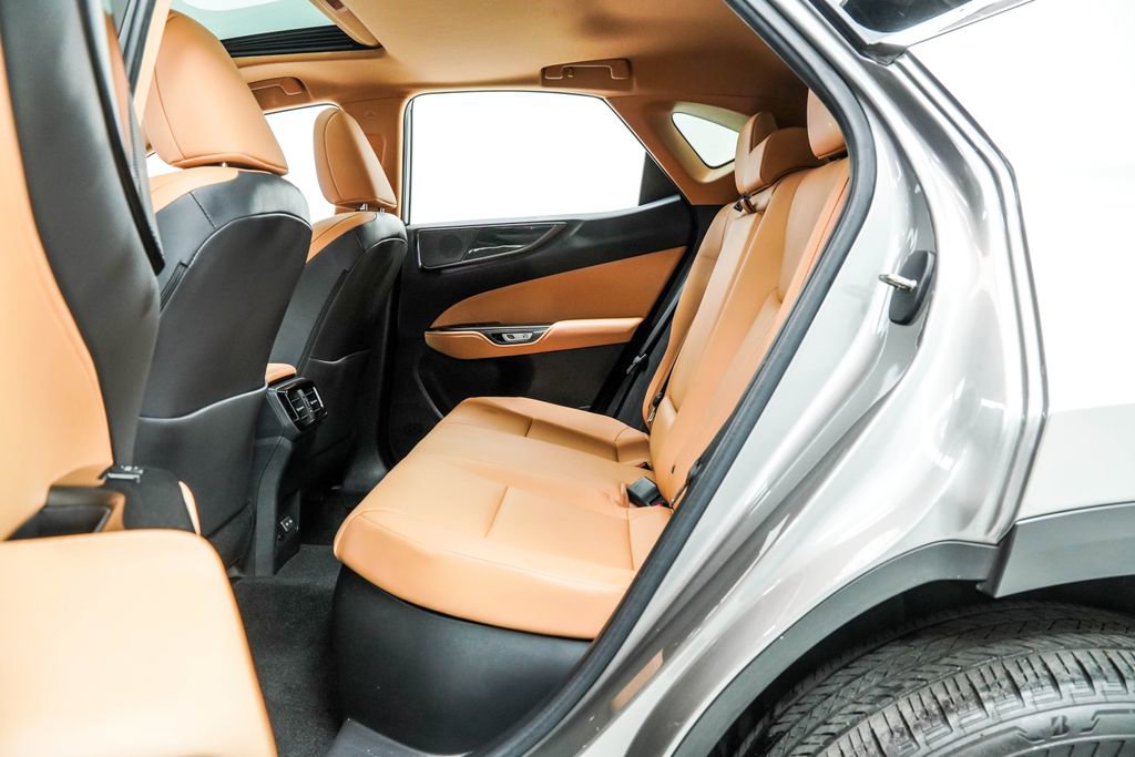 Used 2024 Lexus NX 350h AWD image 18