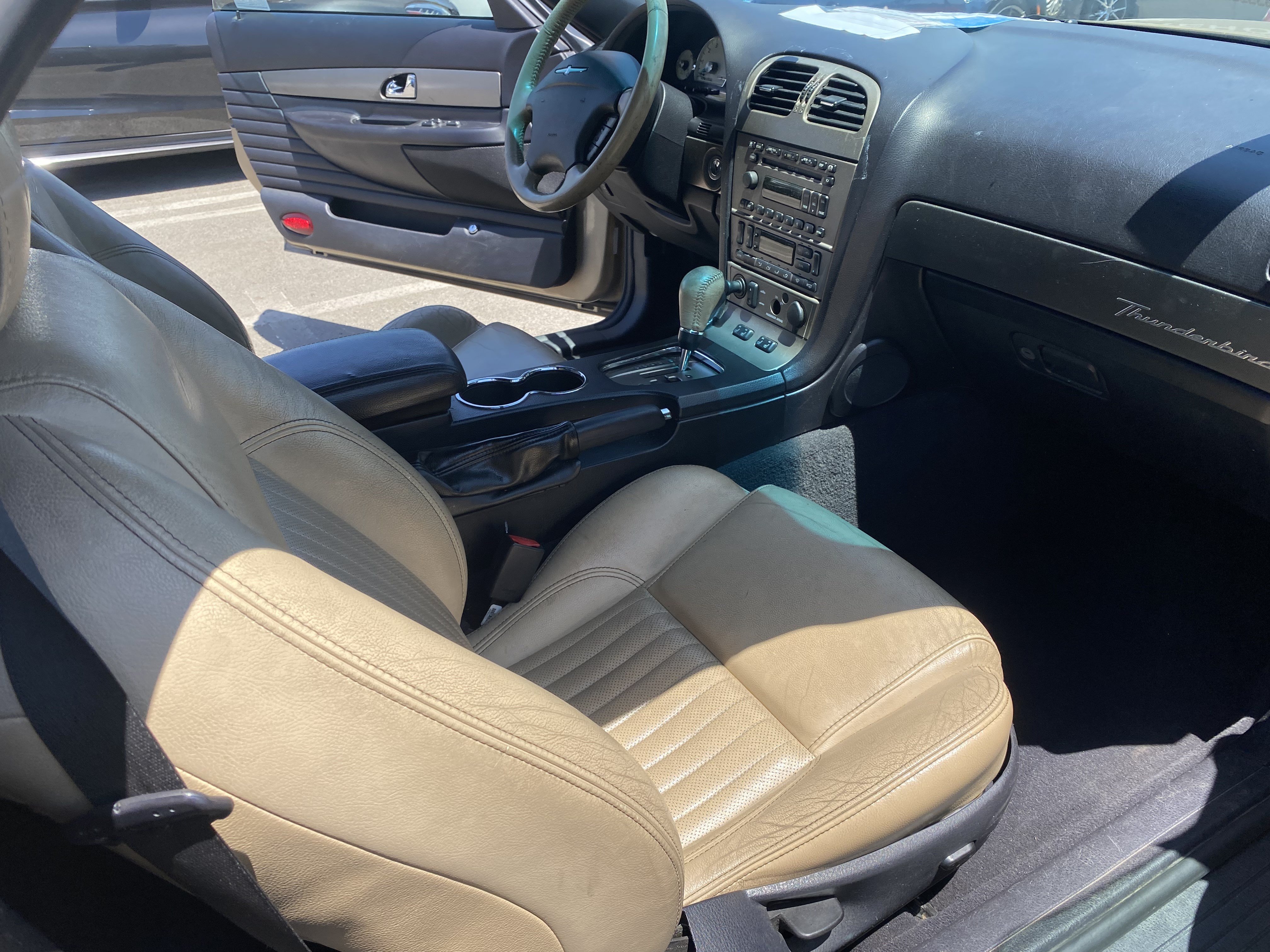 Used 2005 Ford Thunderbird RWD image 13
