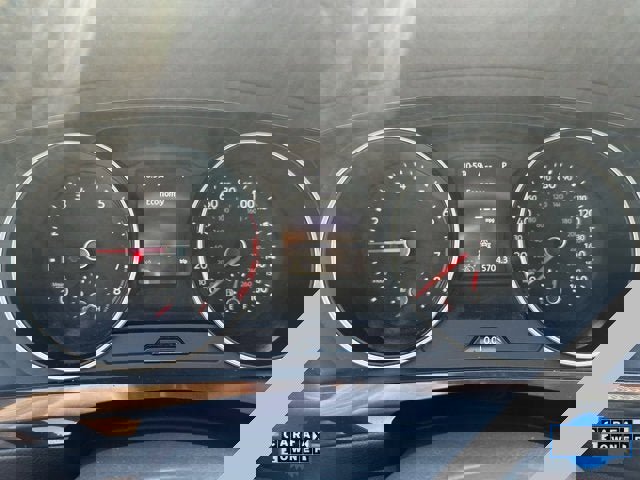 Used 2021 Volkswagen Tiguan SE w/ Panoramic Sunroof Package image 19