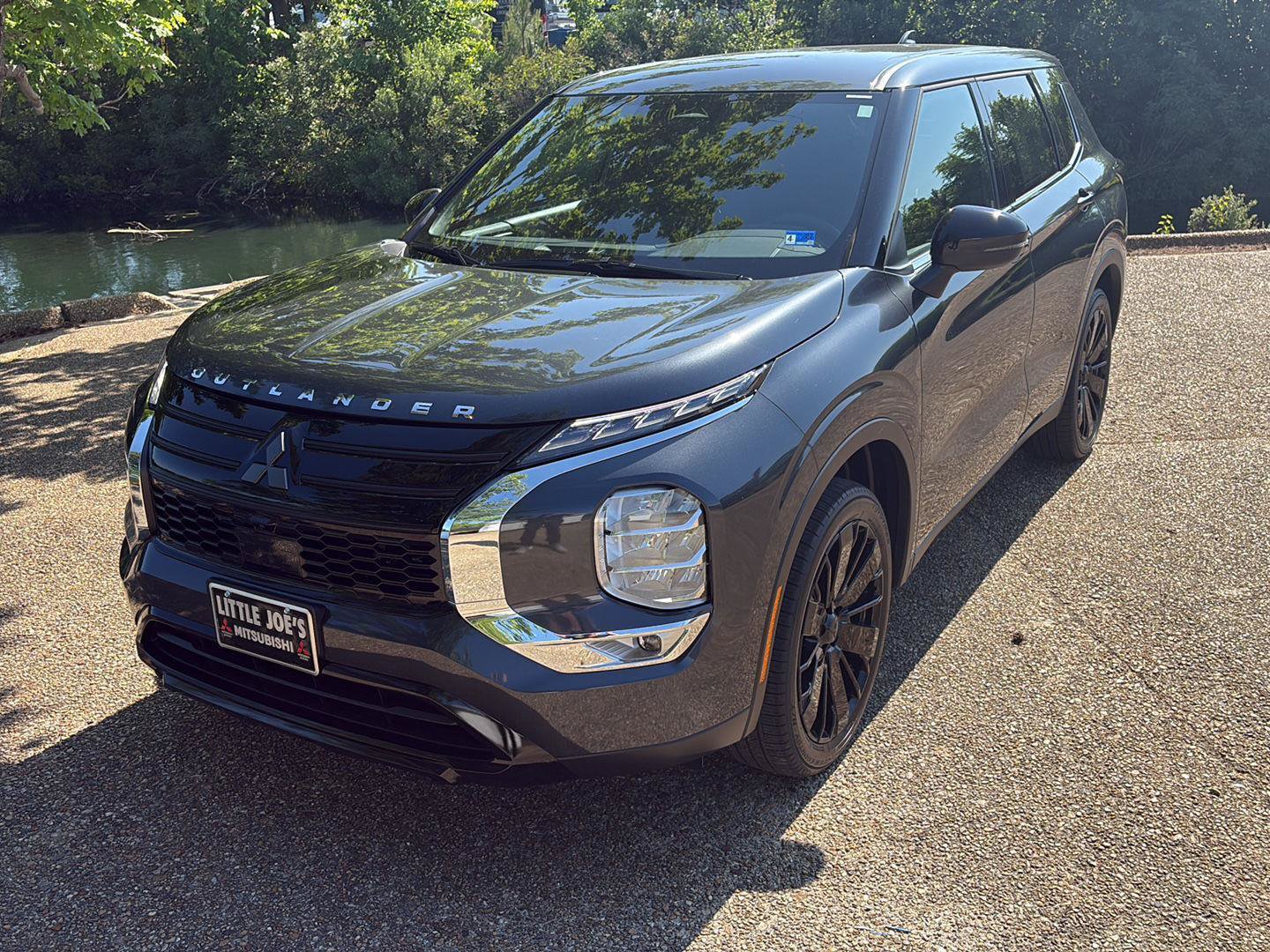 New 2026 Mitsubishi Outlander LE FWD image 12