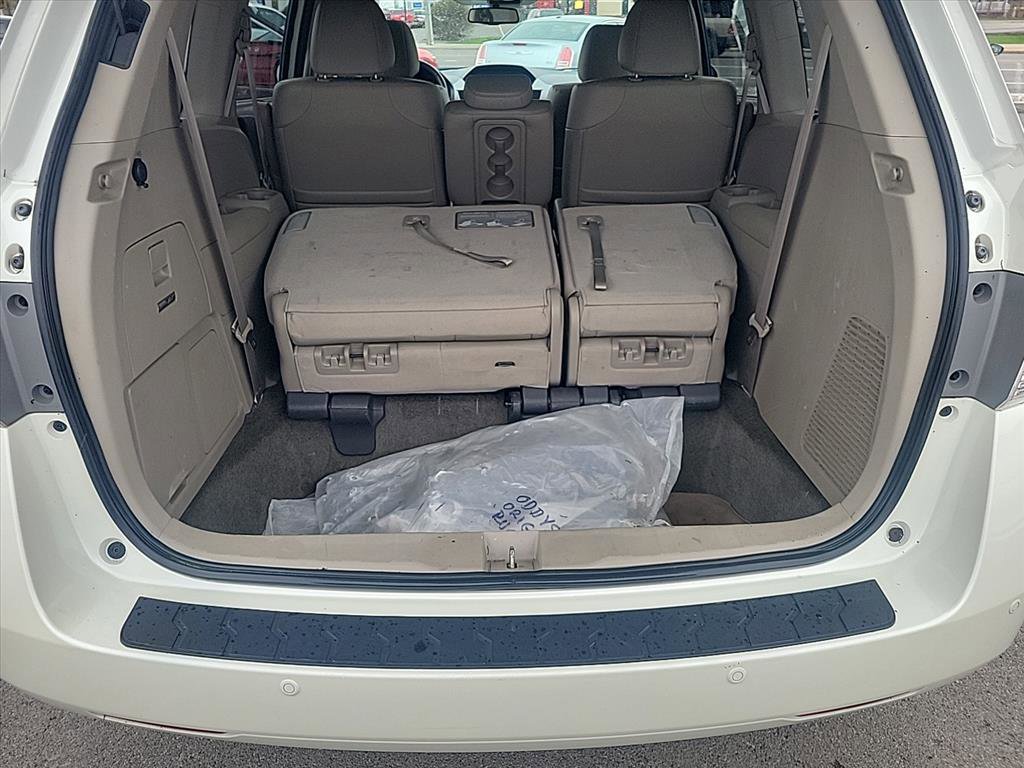 Used 2015 Honda Odyssey Touring Elite image 24