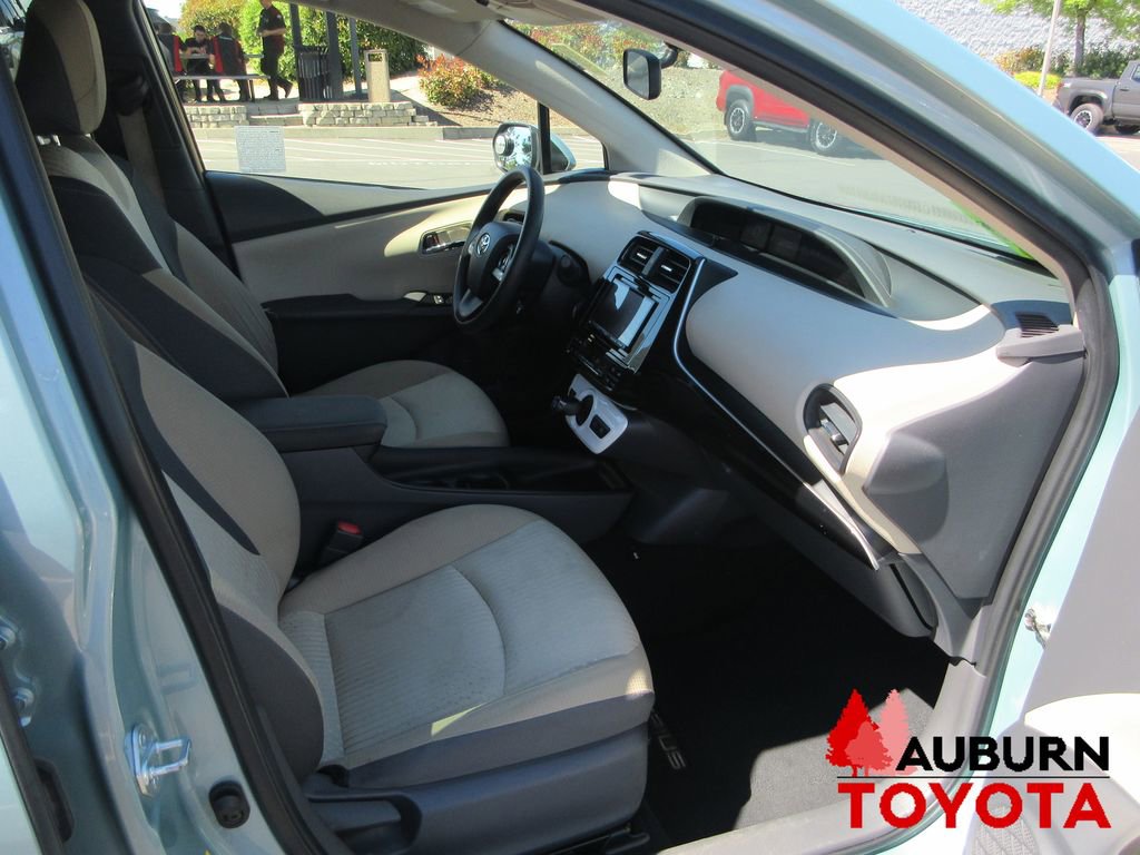 Used 2016 Toyota Prius Two image 13