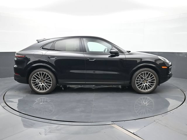 Certified 2022 Porsche Cayenne Platinum Edition AWD/4WD image 24