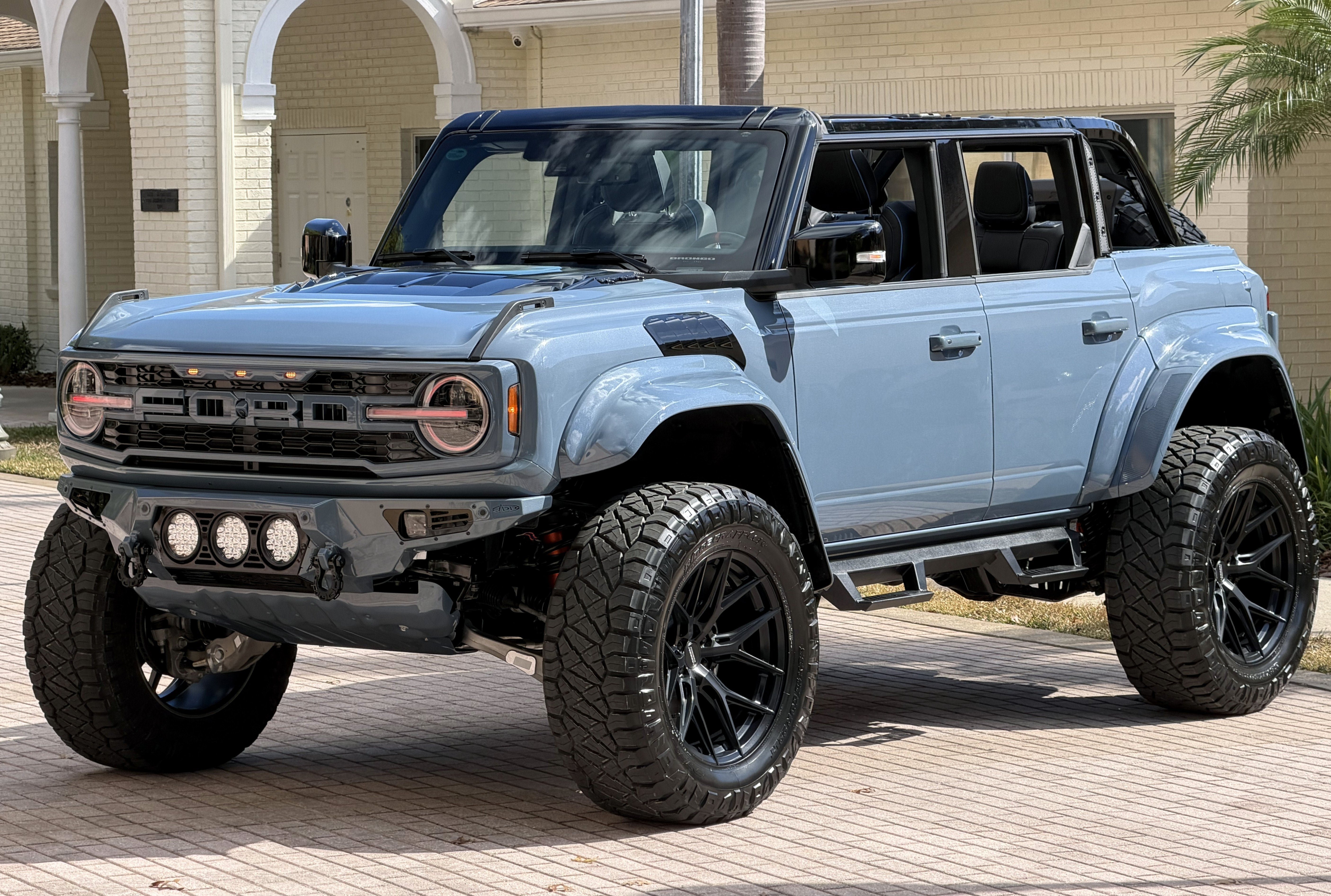 Used 2025 Ford Bronco Raptor AWD/4WD image 29