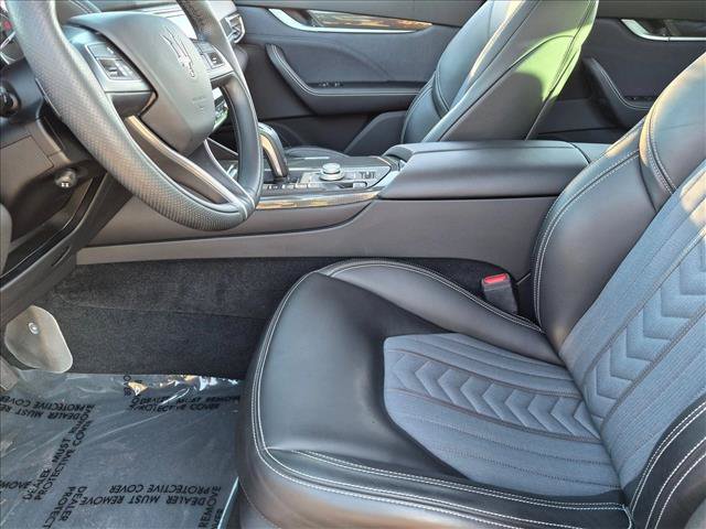 Used 2022 Maserati Levante GT AWD/4WD image 16