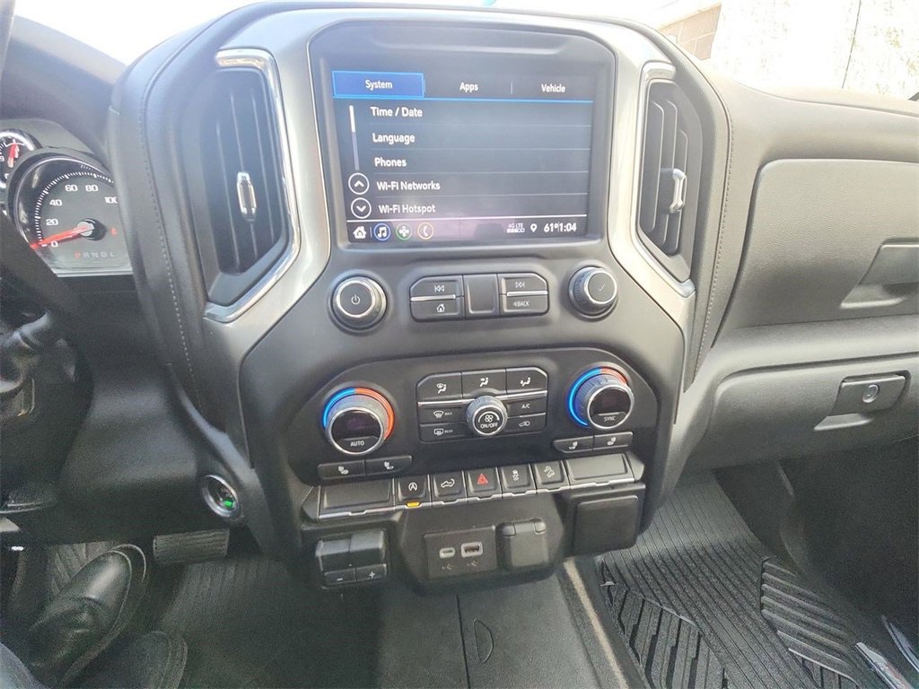 Used 2021 Chevrolet Silverado 1500 RST image 11