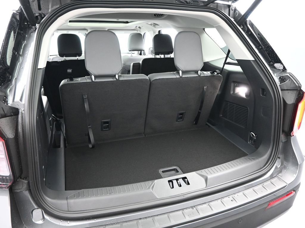 New 2026 Ford Explorer Active w/ Active Comfort Package image 31