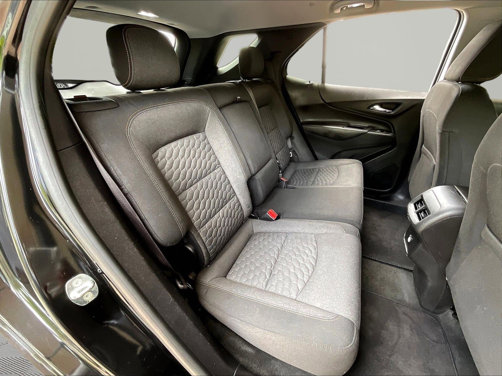 Used 2018 Chevrolet Equinox LT FWD image 24