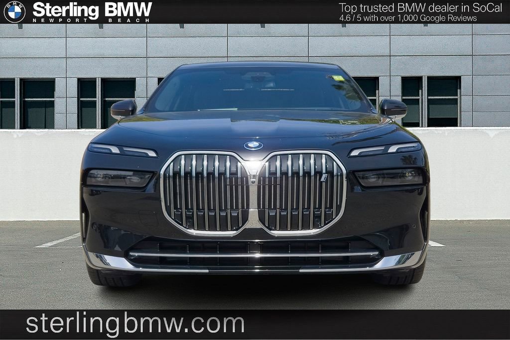 Used 2024 BMW i7 eDrive50 image 3