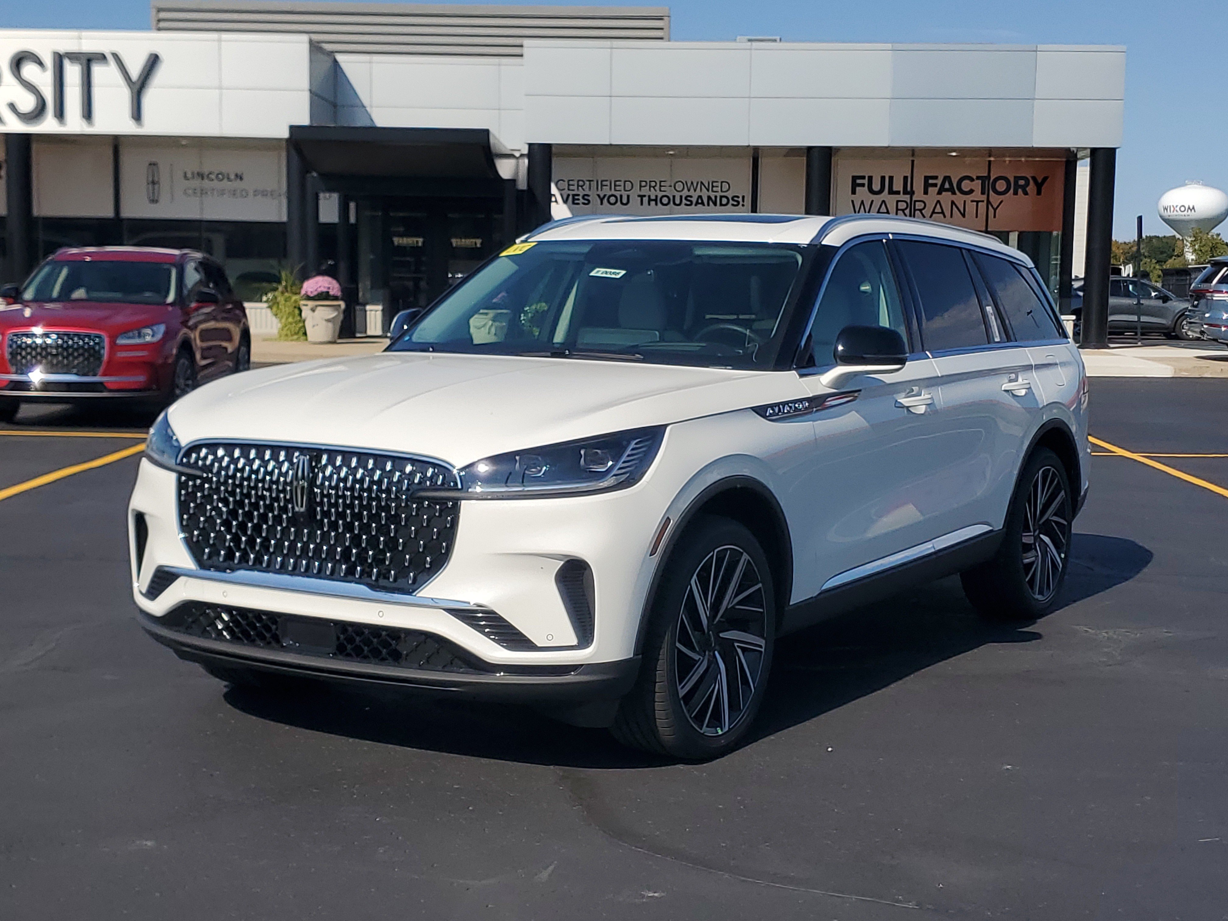 New 2027 Lincoln Aviator Reserve AWD/4WD image 2