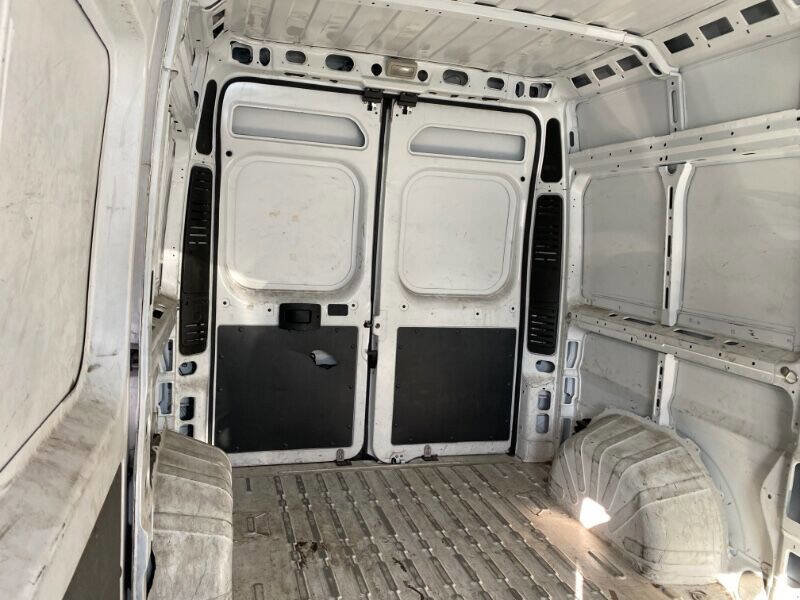 Used 2018 RAM ProMaster 2500 FWD image 9