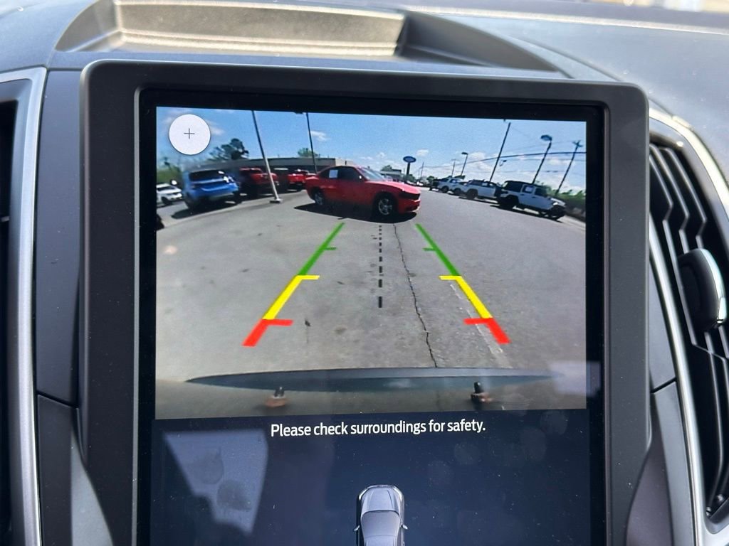 Used 2022 Ford Edge SEL image 5