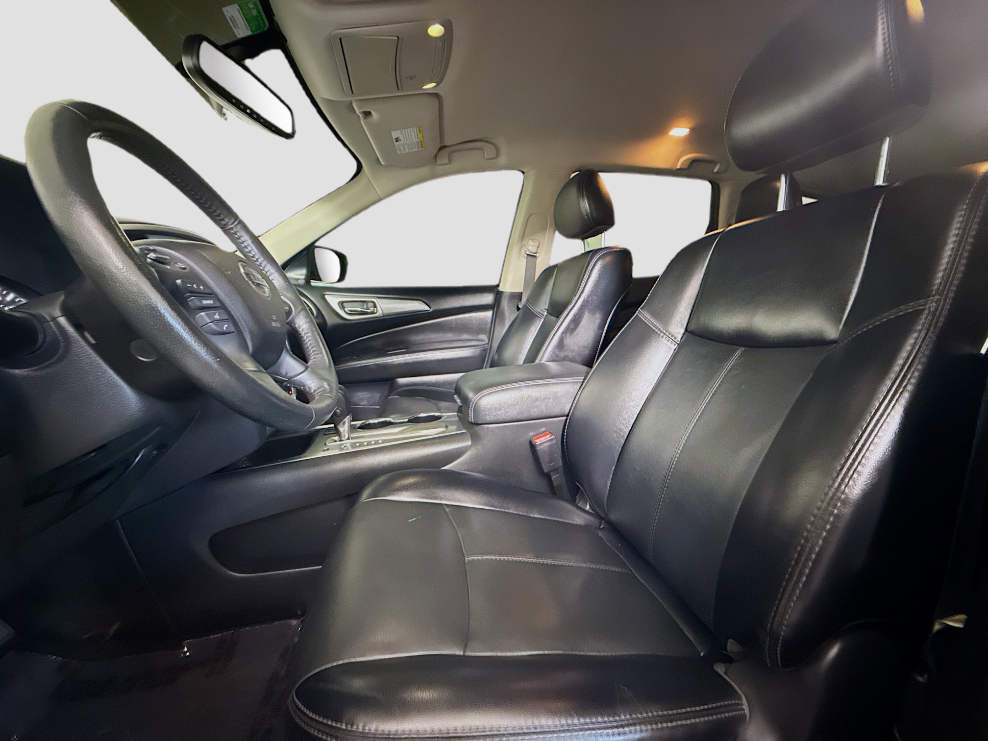 Used 2020 Nissan Pathfinder SL image 22