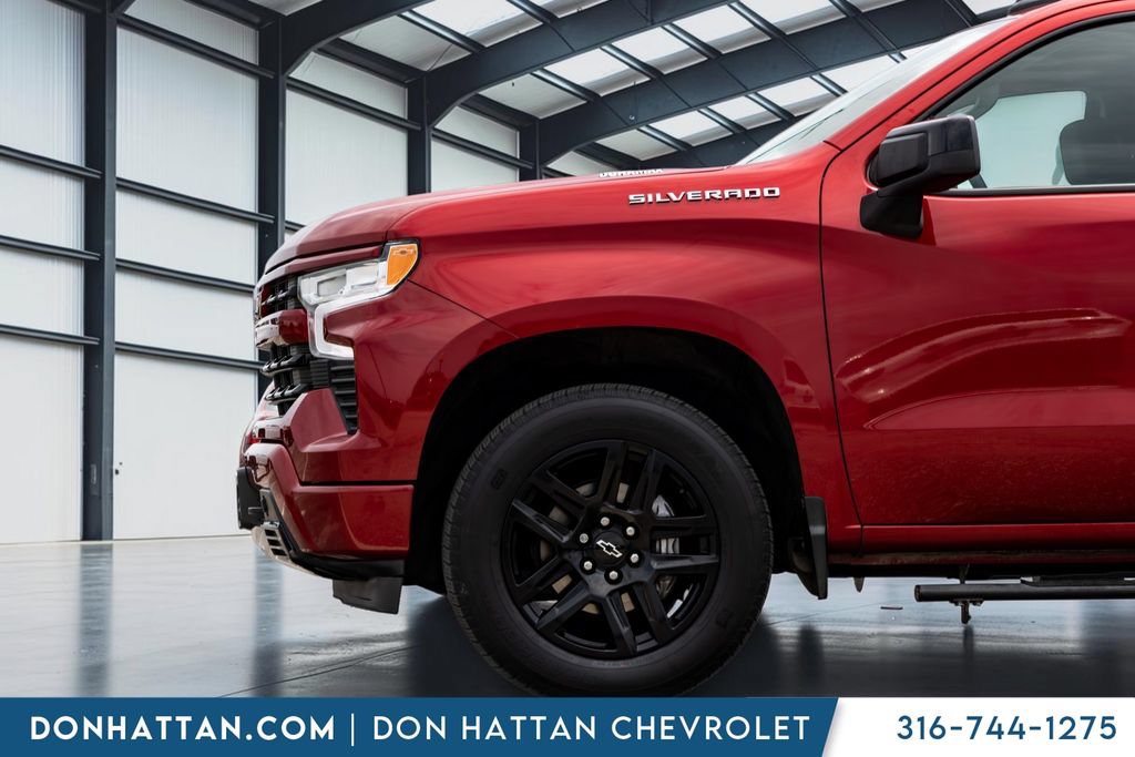 Used 2022 Chevrolet Silverado 1500 RST w/ Convenience Package II AWD/4WD image 31