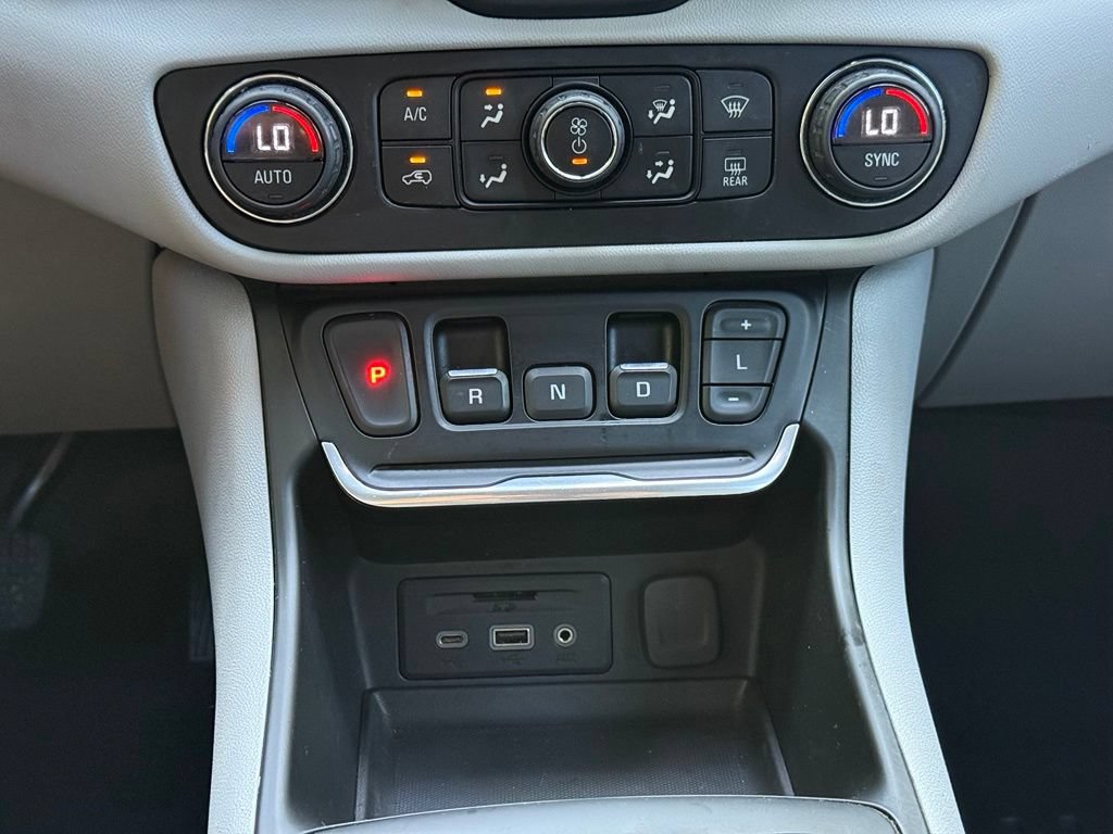 Used 2020 GMC Terrain SLT w/ Preferred Package AWD/4WD image 18