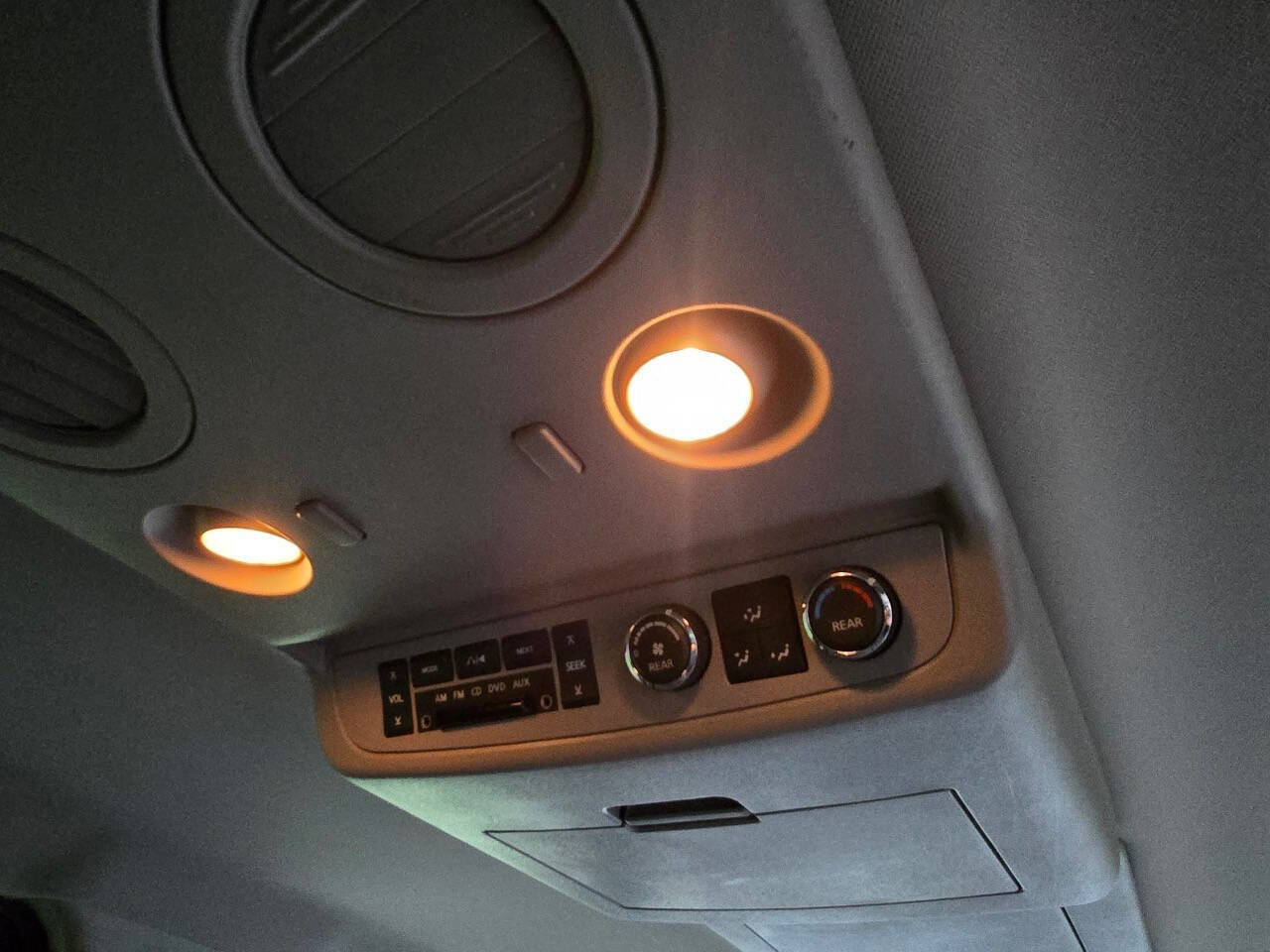 Used 2008 Nissan Armada SE w/ Drivers Preferred Pkg image 29