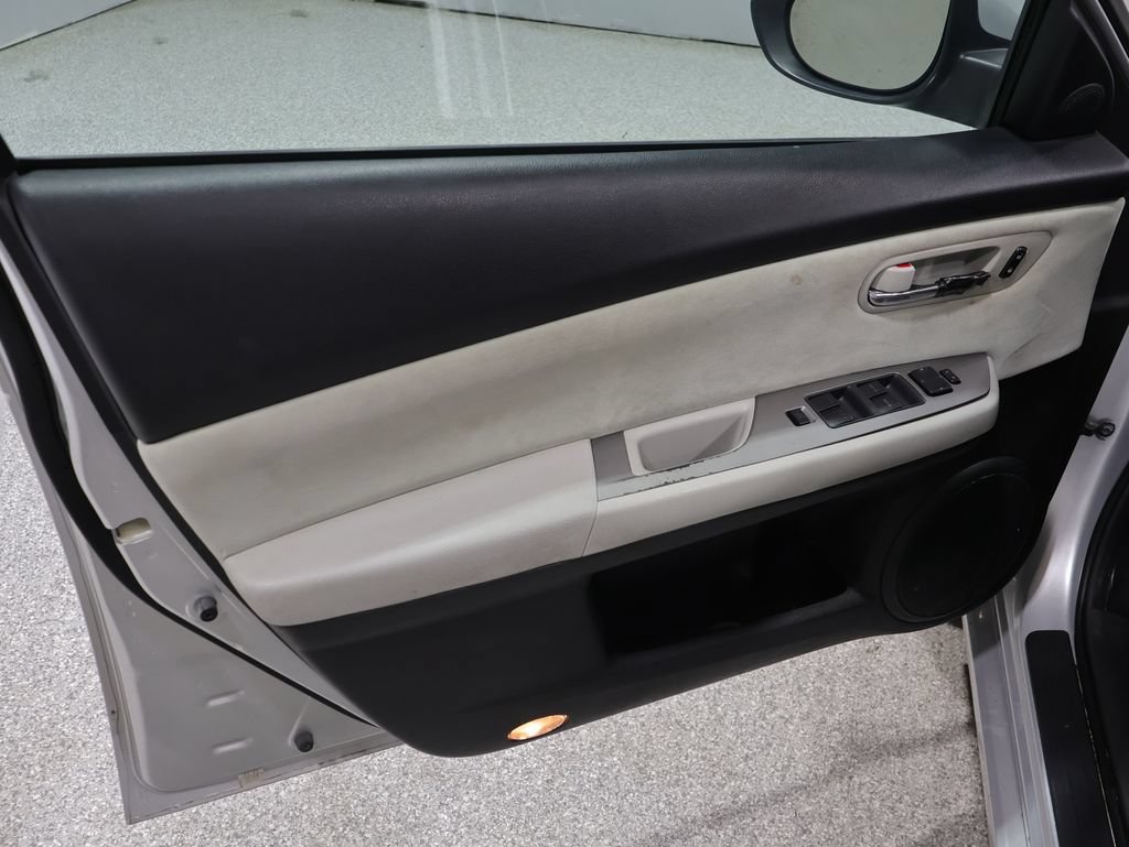 Used 2010 MAZDA MAZDA6 i Touring FWD image 19