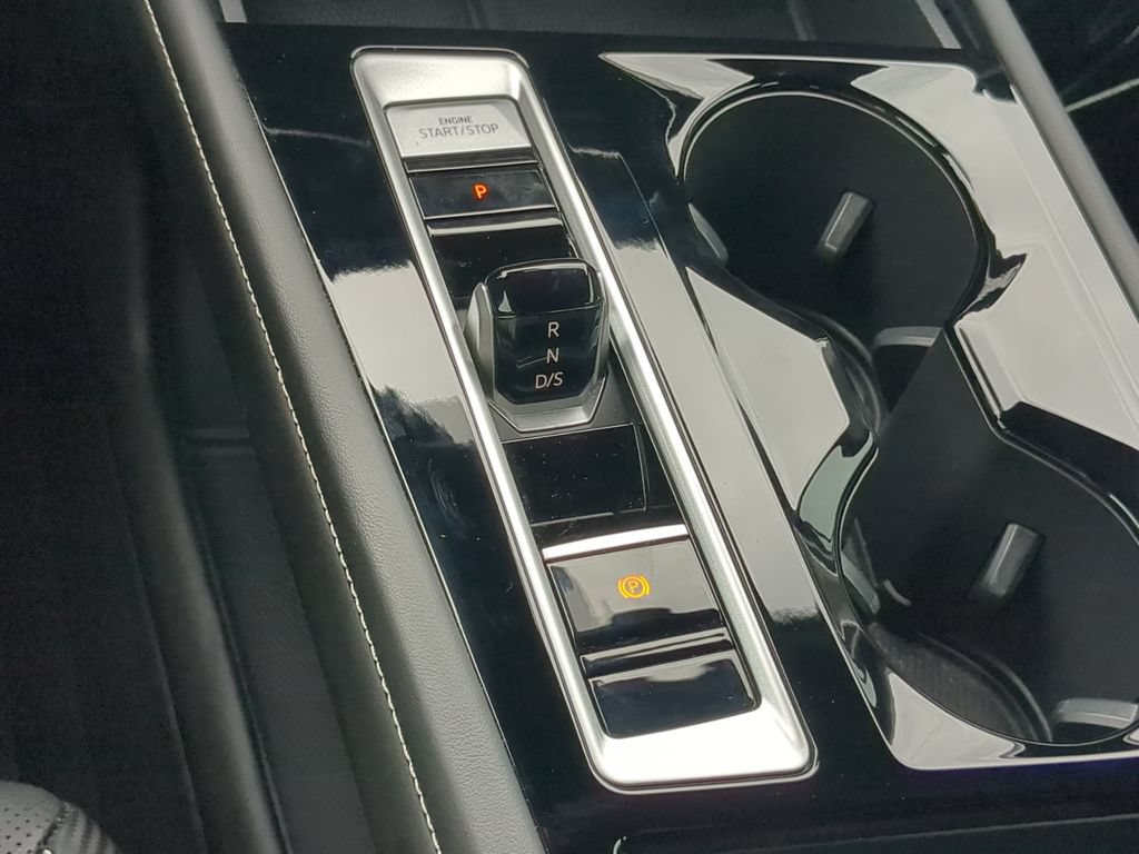 Certified 2024 Volkswagen Atlas Cross Sport SE FWD image 26