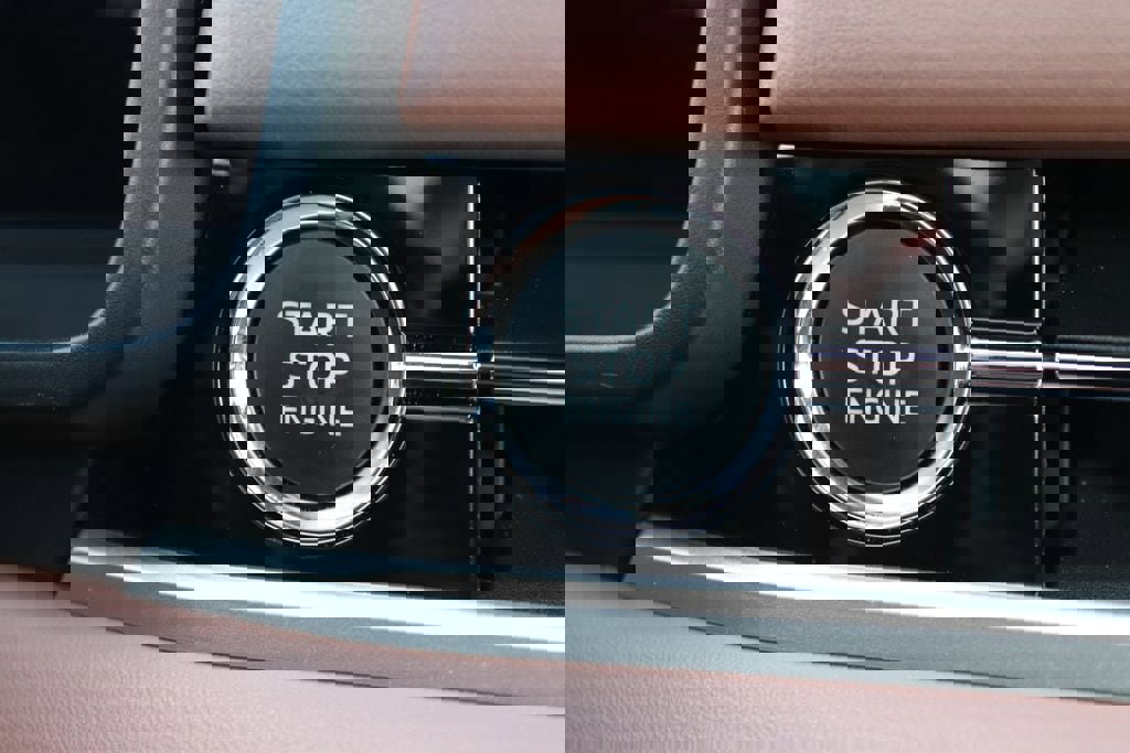 New 2026 Mitsubishi Outlander SEL image 14