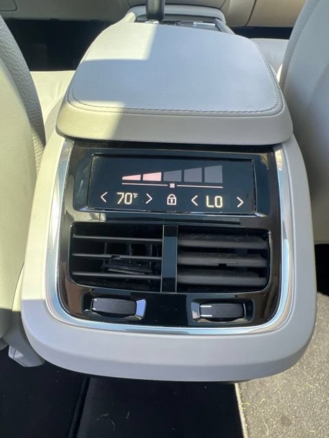 Certified 2023 Volvo XC90 B5 Core AWD/4WD image 26