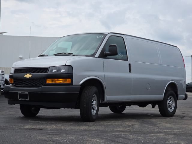 New 2026 Chevrolet Express 2500 w/ Driver Convenience Package RWD image 7
