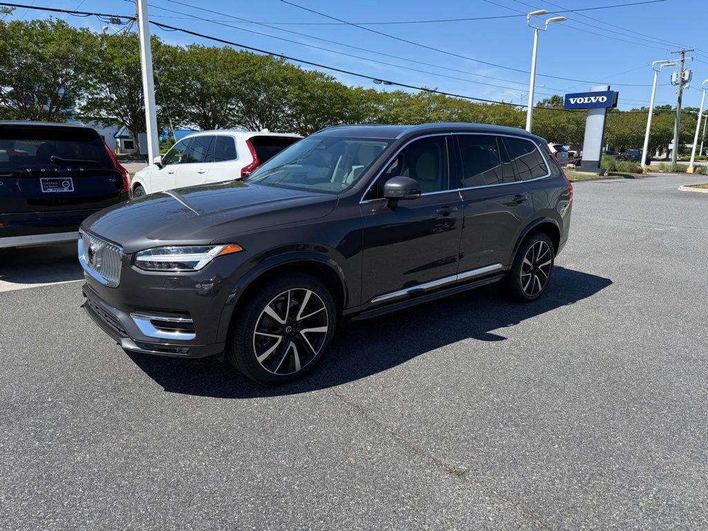 Used 2023 Volvo XC90 B6 Plus w/ Protection Package Premier AWD/4WD image 3