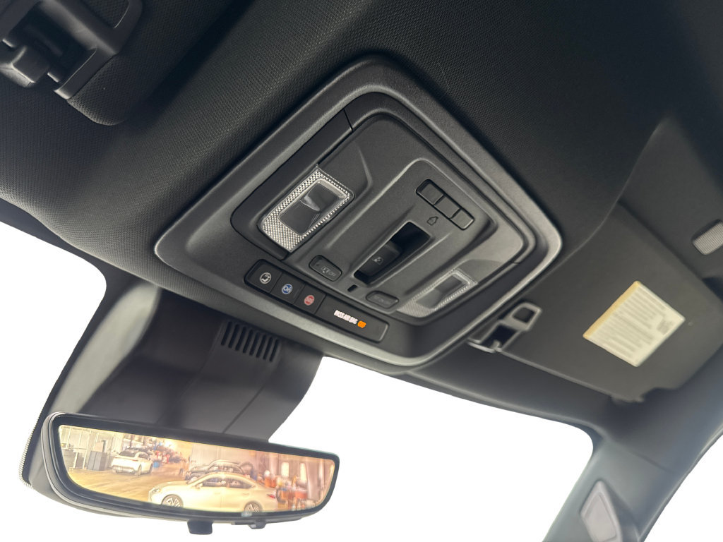 Used 2023 Chevrolet Silverado 1500 High Country w/ Technology Package AWD/4WD image 75