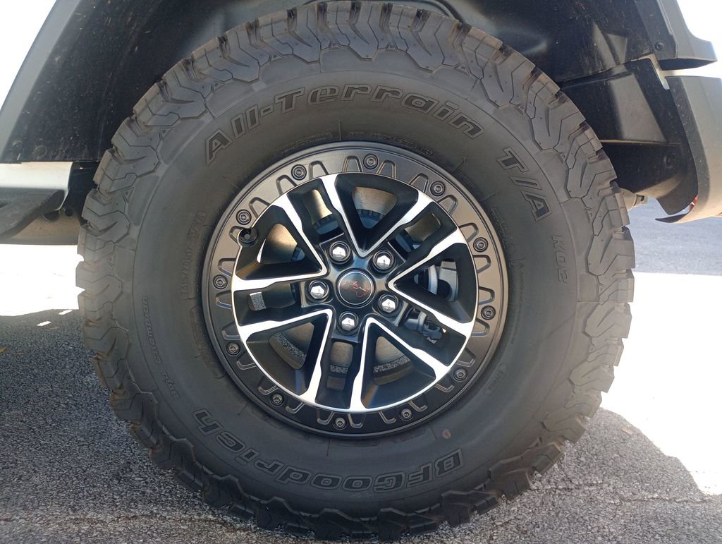 Used 2025 Jeep Wrangler Unlimited Rubicon image 26