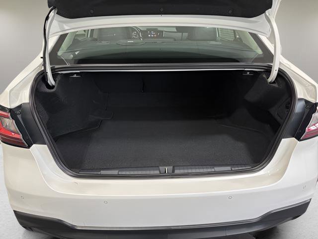 Used 2025 Subaru Legacy Limited w/ Tech Package #2 AWD/4WD image 35