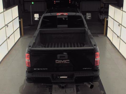 Used 2017 GMC Sierra 2500 Denali w/ Duramax Plus Package image 5