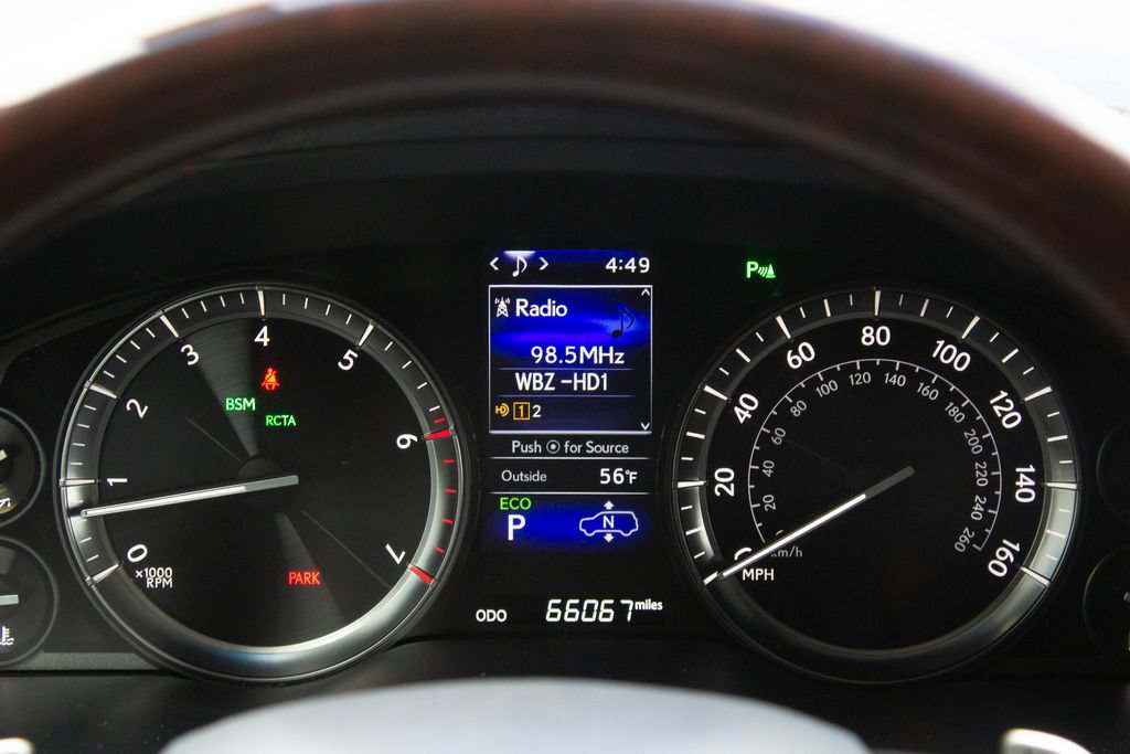 Used 2021 Lexus LX 570 4WD w/ Luxury Package image 15