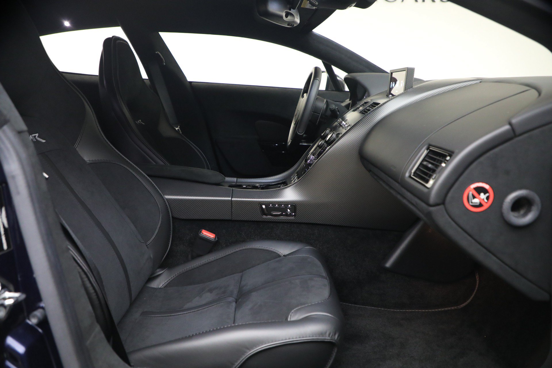 Used 2019 Aston Martin Rapide AMR RWD image 17