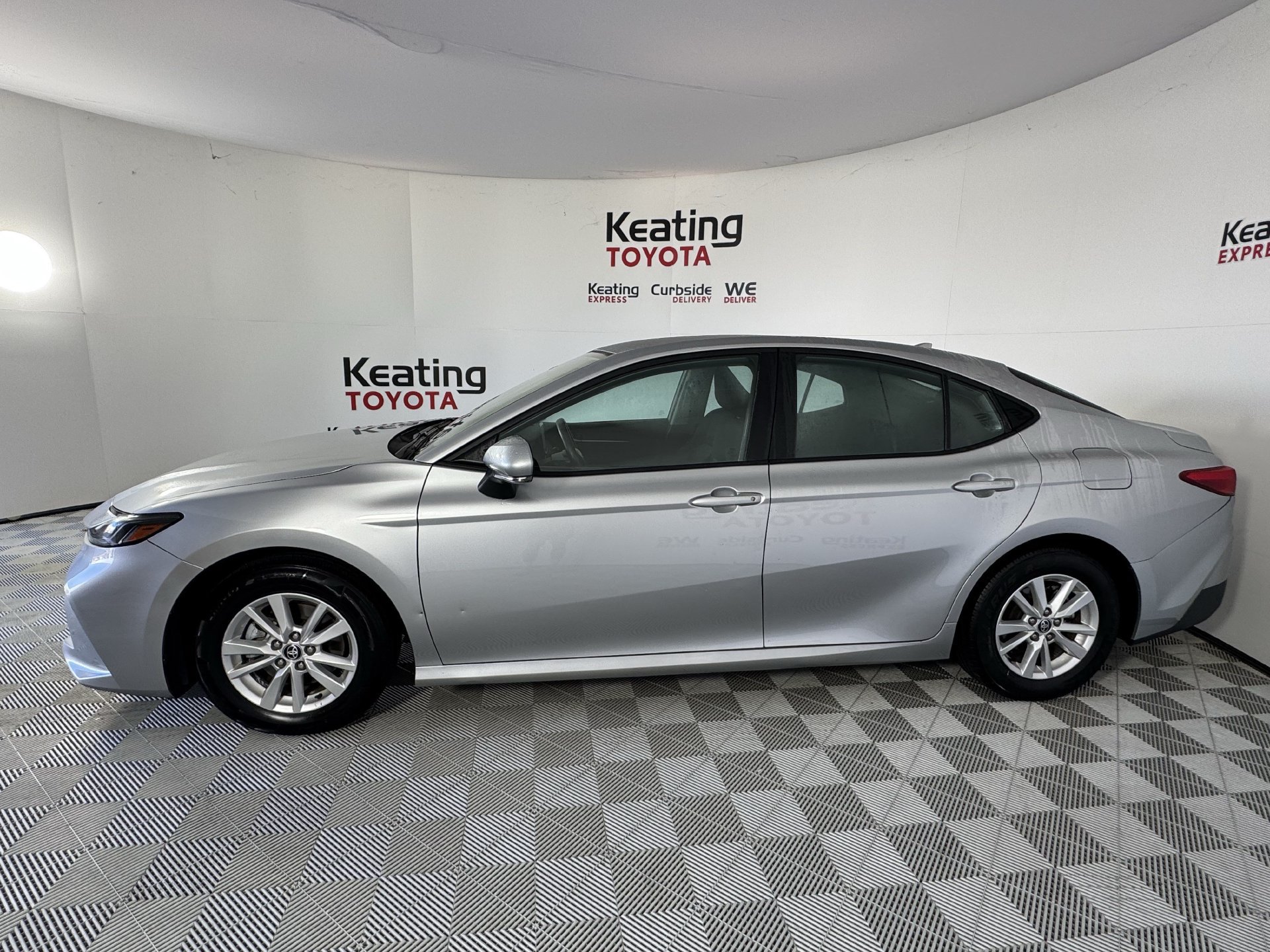 Certified 2025 Toyota Camry LE FWD image 9