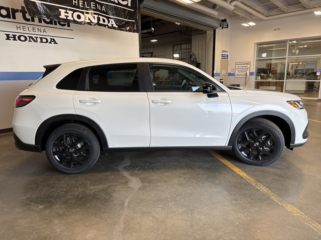 New 2025 Honda HR-V Sport image 4