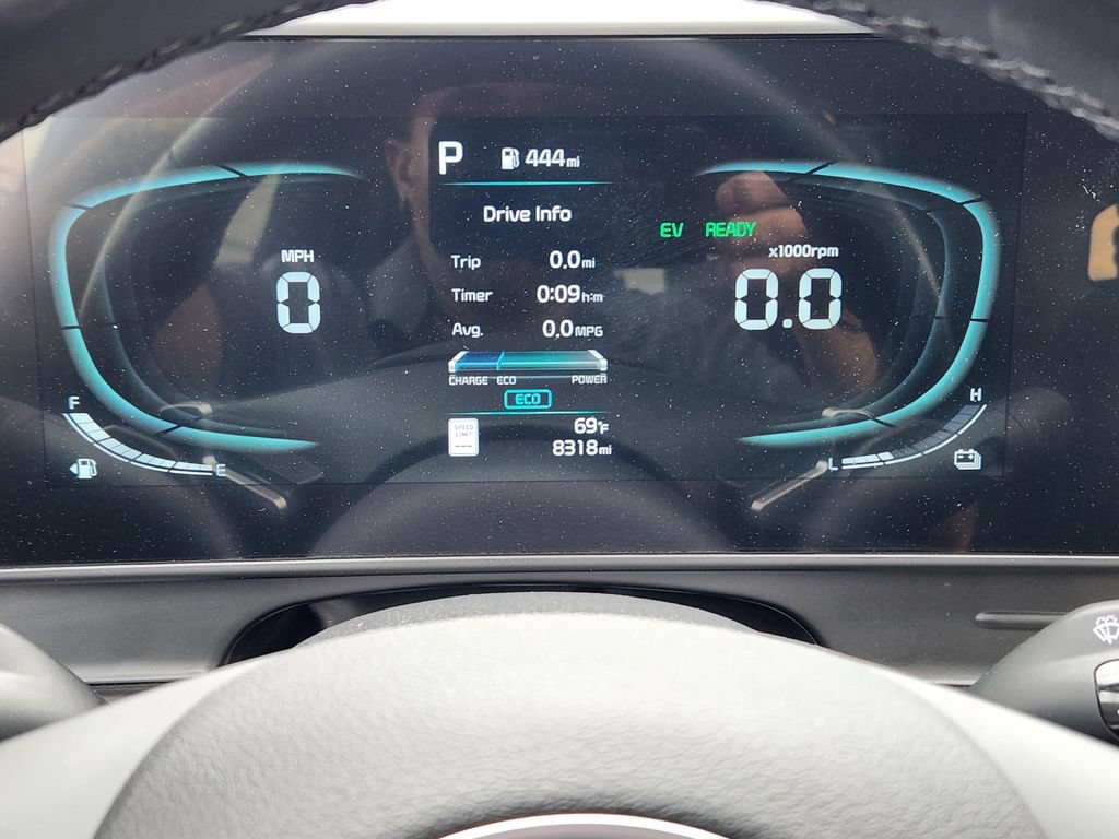 Certified 2025 Kia Sportage EX AWD/4WD image 23