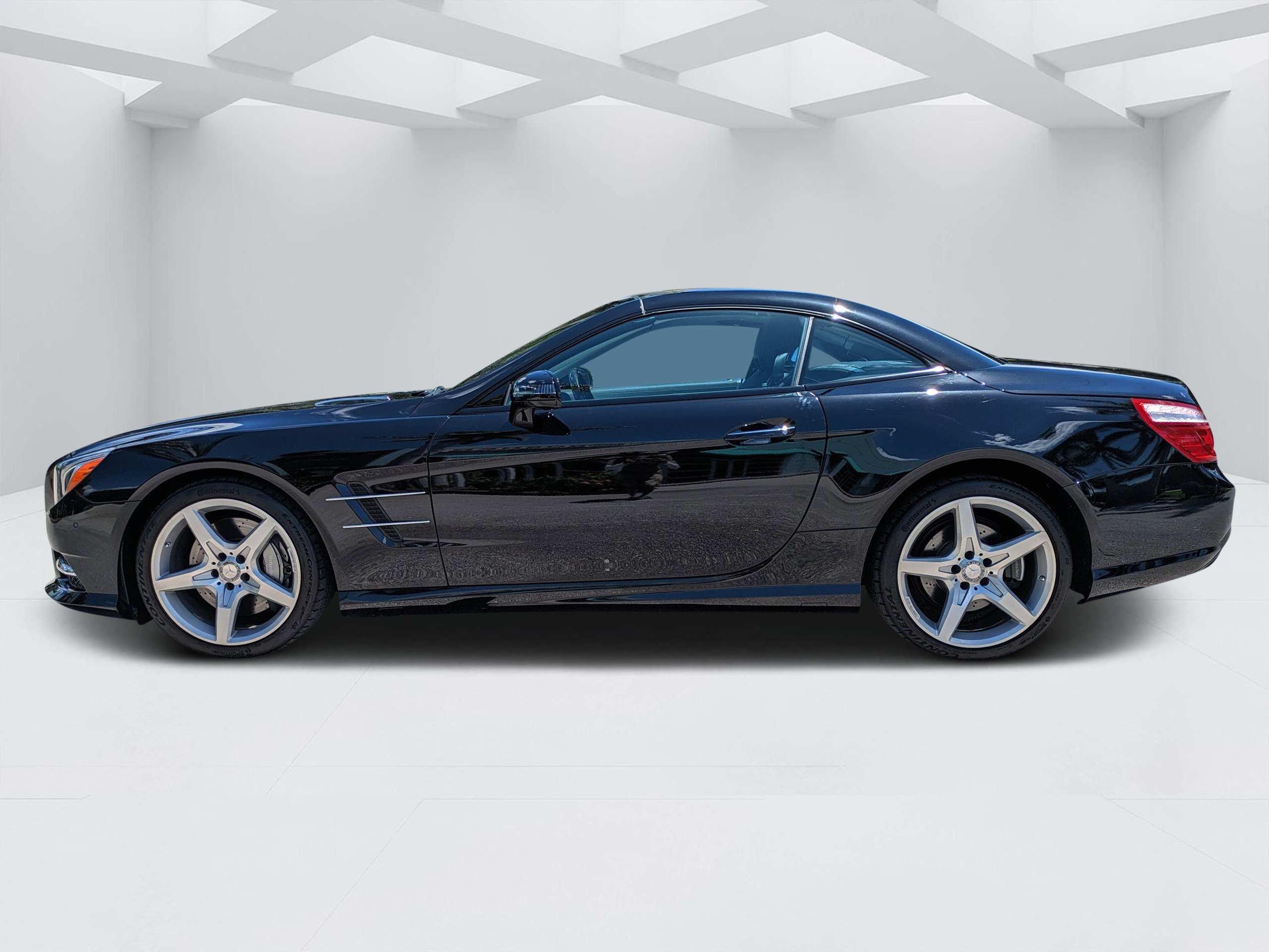 Used 2015 Mercedes-Benz SL 400 image 6