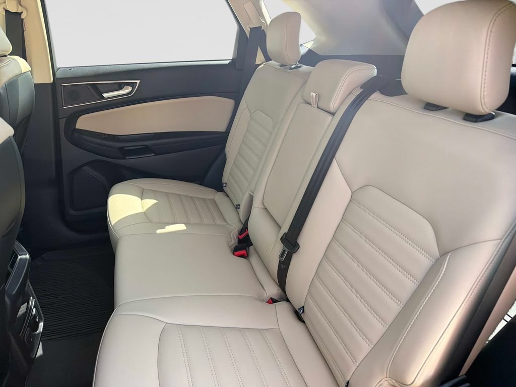 Used 2020 Ford Edge SEL w/ Convenience Package FWD image 14
