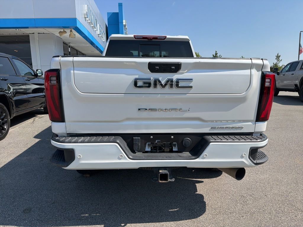 Used 2024 GMC Sierra 2500 Denali Ultimate AWD/4WD image 7